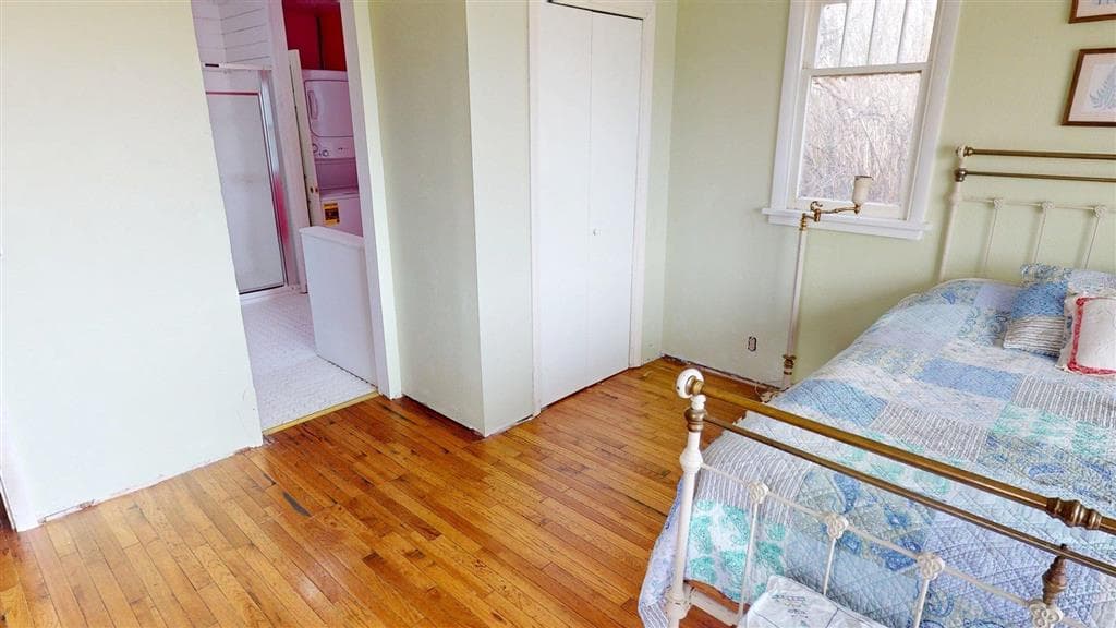 646 Lane 7 — photo 22 of 25