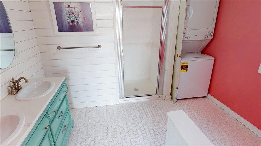 646 Lane 7 — photo 23 of 25