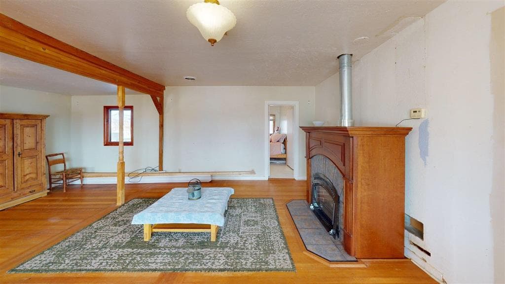 646 Lane 7 — photo 4 of 25