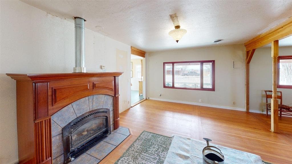 646 Lane 7 — photo 6 of 25