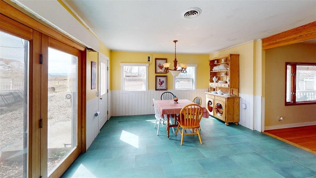 646 Lane 7 — photo 10 of 25