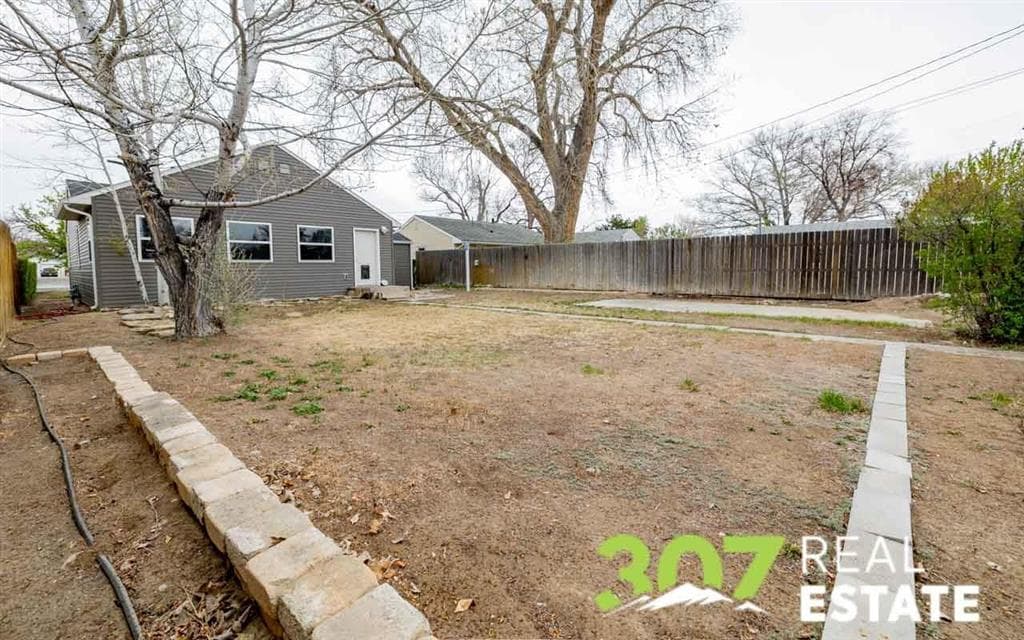 644 Avenue H — photo 22 of 25