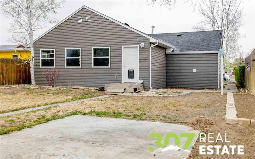 644 Avenue H — photo 23 of 25