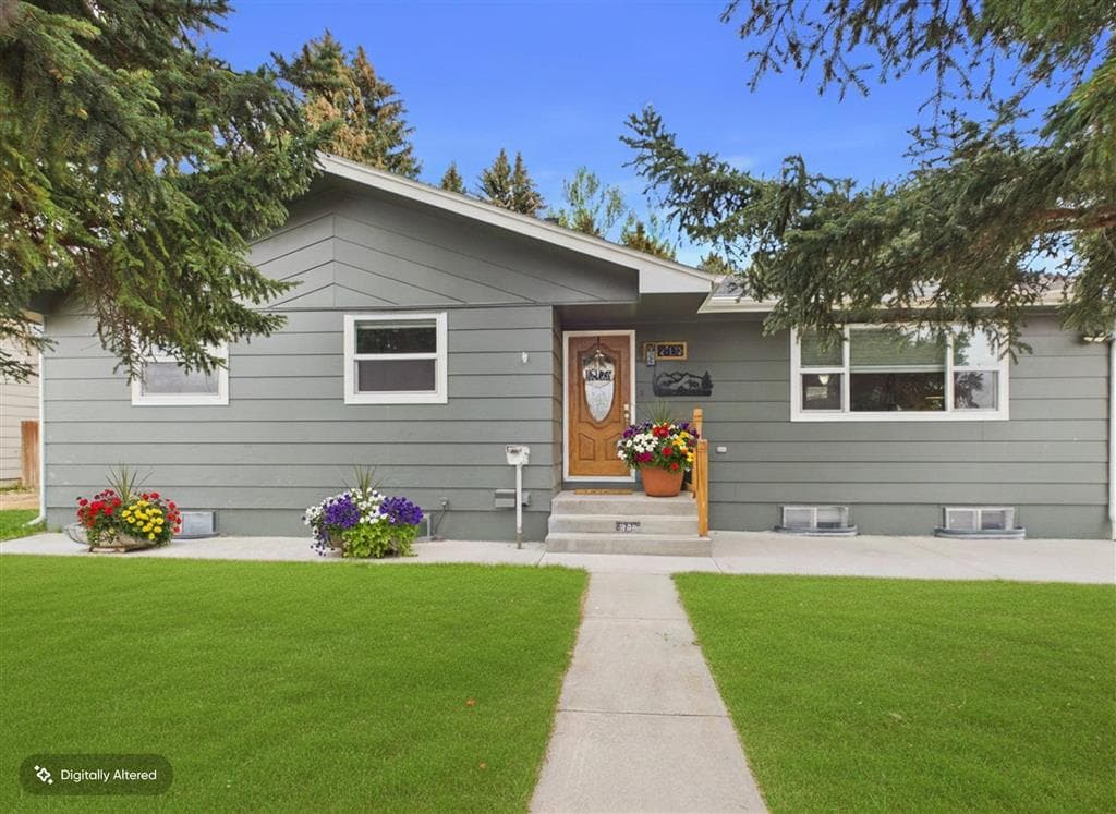945 Avenue K photo 1