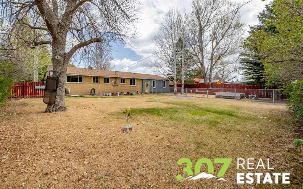 1214 Stampede Ave — photo 20 of 25