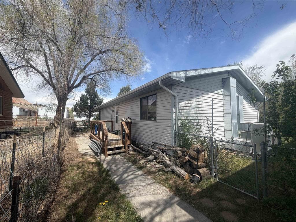 735 Mondell St — photo 5 of 25