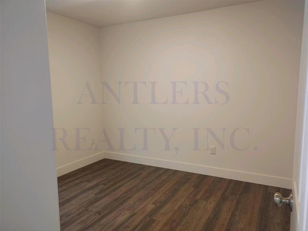 2708 Central Ave — photo 8 of 12