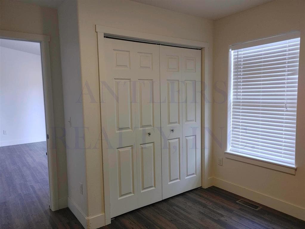 2708 Central Ave — photo 9 of 12