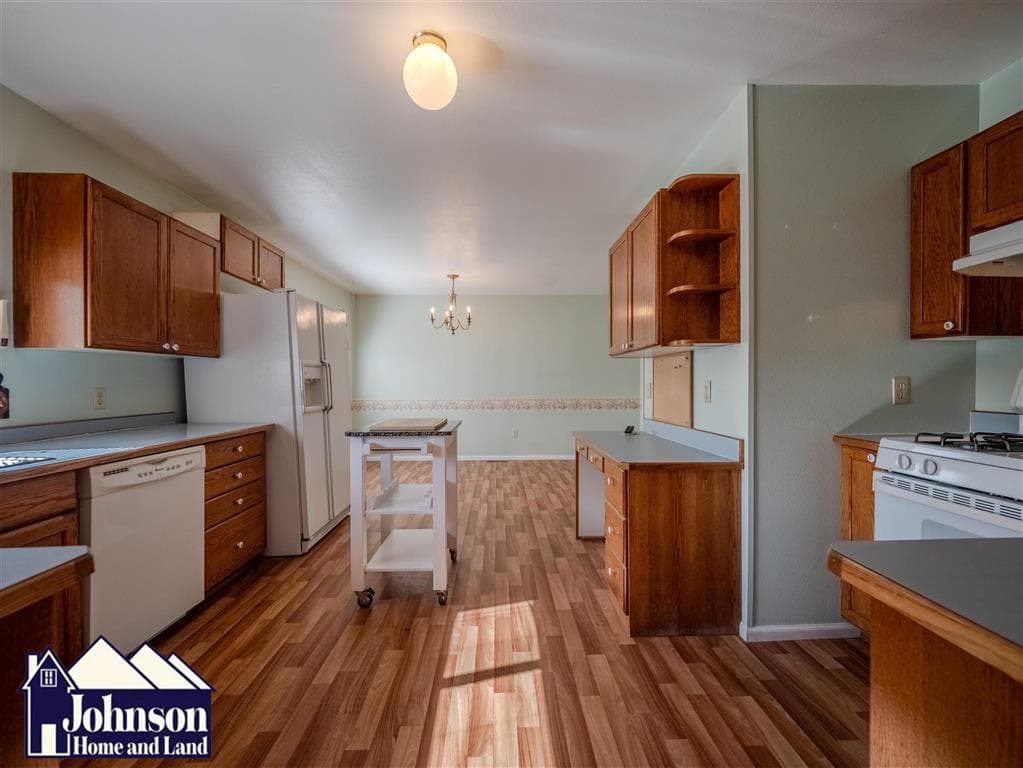 130 E Shoshone Ave — photo 15 of 25
