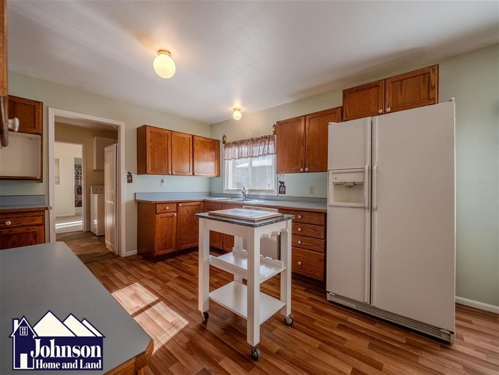 130 E Shoshone Ave — photo 18 of 25