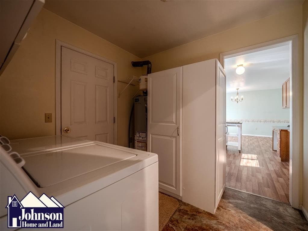 130 E Shoshone Ave — photo 23 of 25