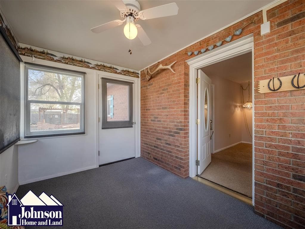 130 E Shoshone Ave — photo 6 of 25