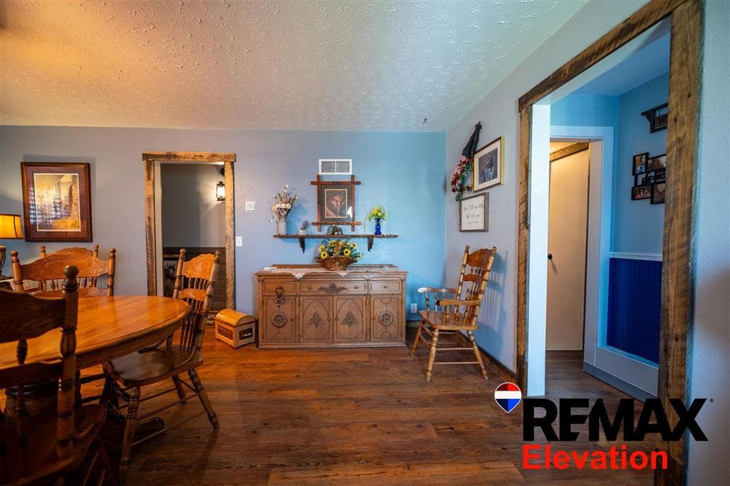610 Avenue F — photo 8 of 25