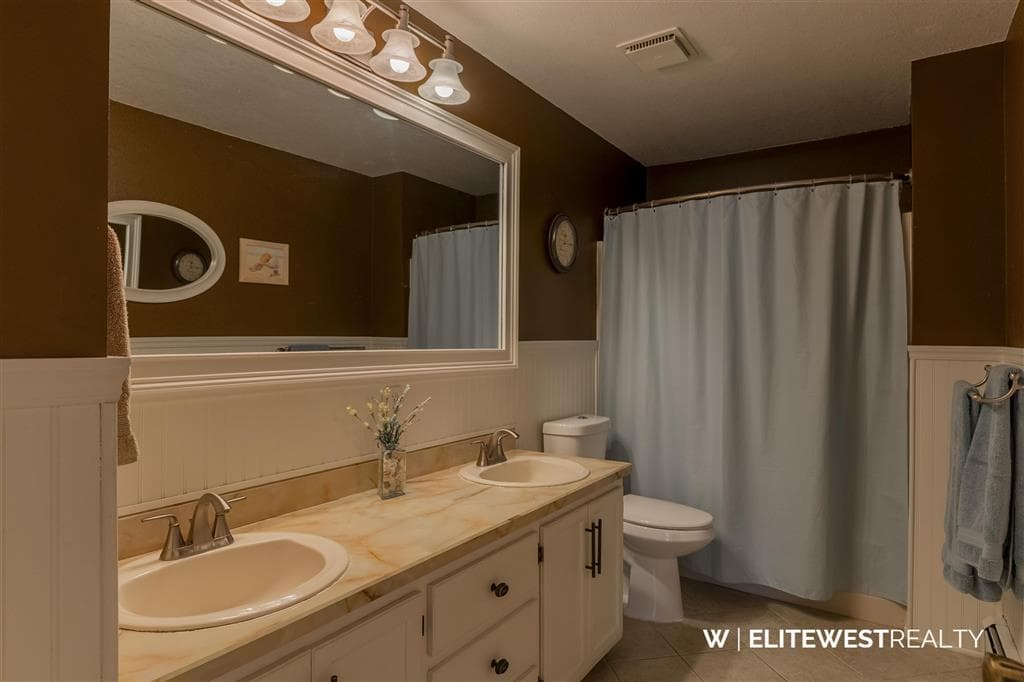 496 Birch St — photo 17 of 25
