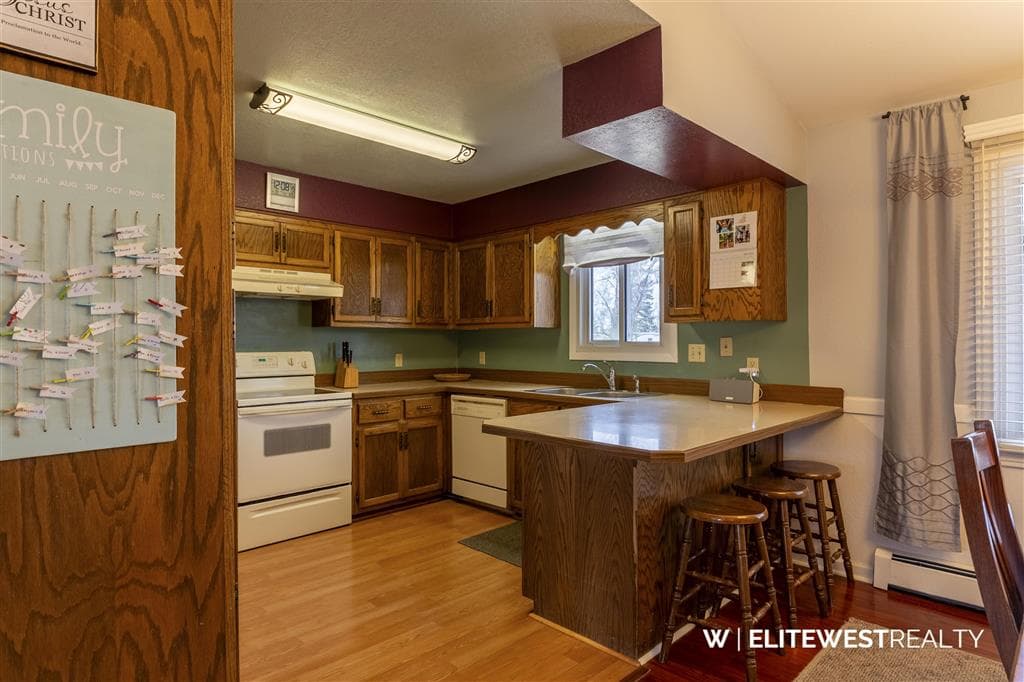 496 Birch St — photo 6 of 25