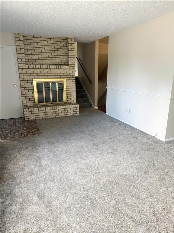 1025 Aspen Dr — photo 4 of 23