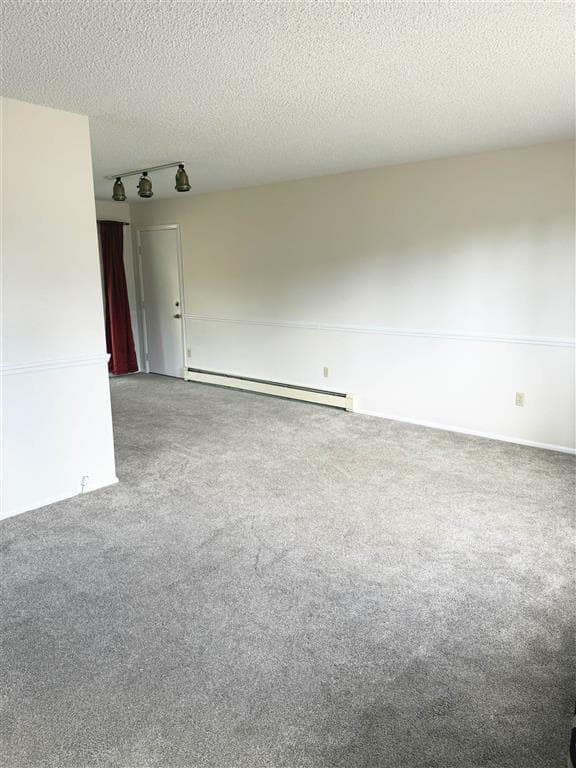 1025 Aspen Dr — photo 5 of 23