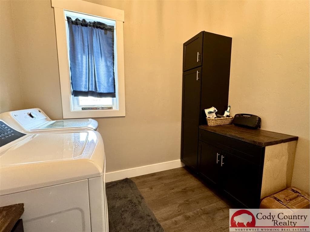 1131 Barrows Rd — photo 21 of 25