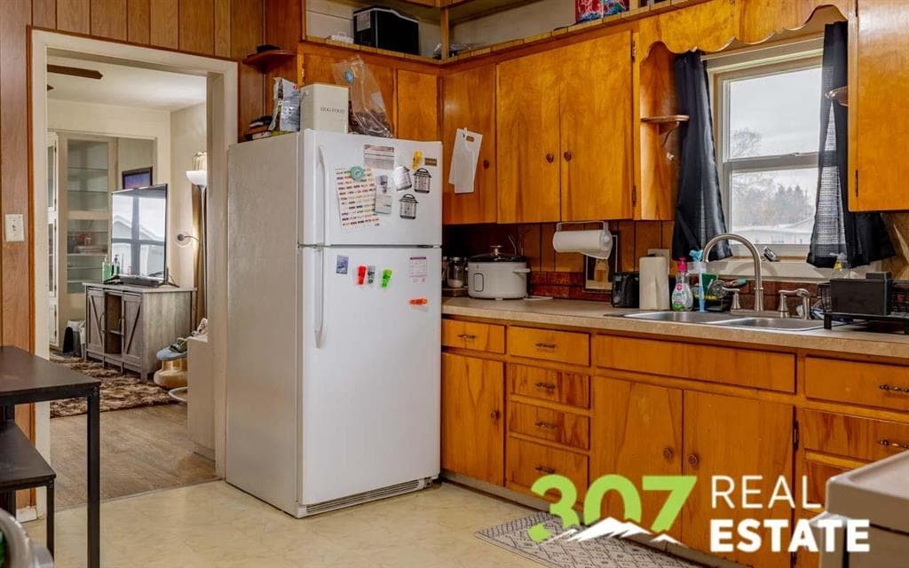 849 3rd St E — photo 13 of 25