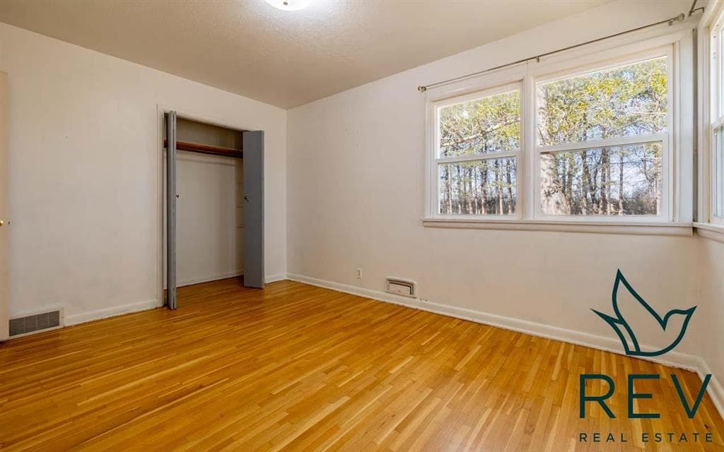 2096 Lane 10 — photo 21 of 25