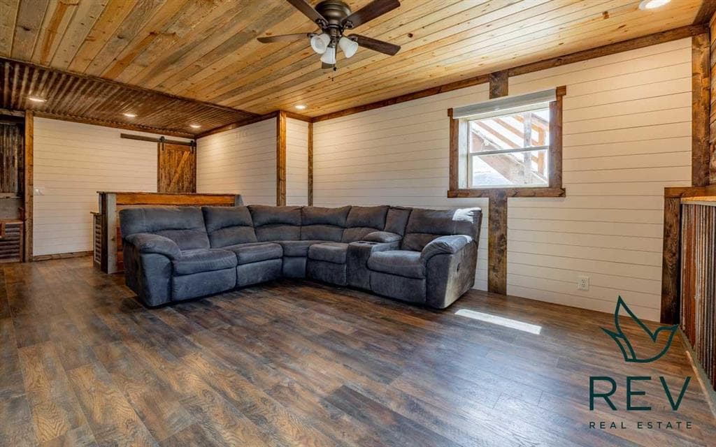 15 Arrowhead Dr — photo 4 of 25