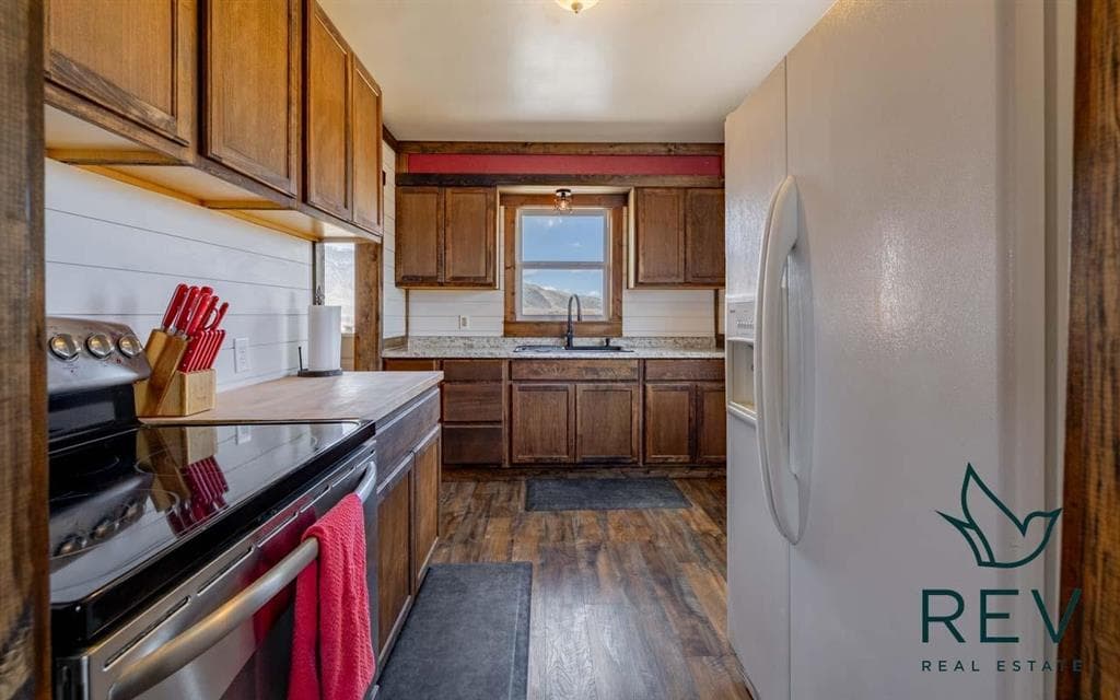 15 Arrowhead Dr — photo 10 of 25