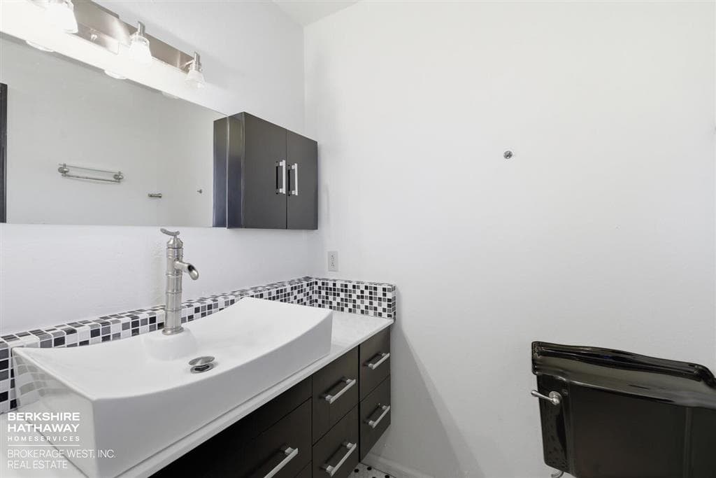 12 Marquette Dr — photo 20 of 25