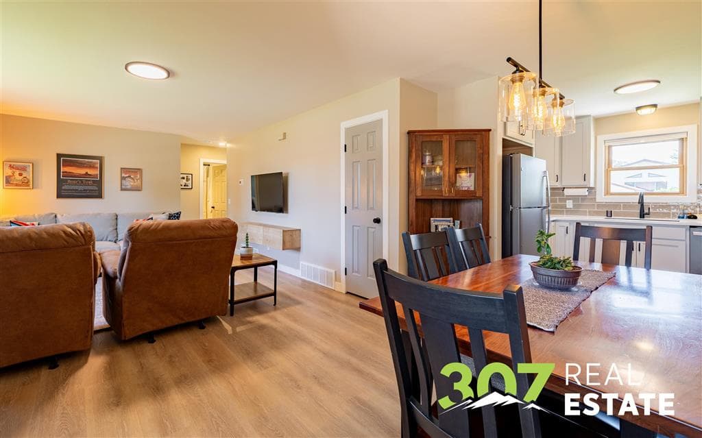 2223 Greever St — photo 6 of 25