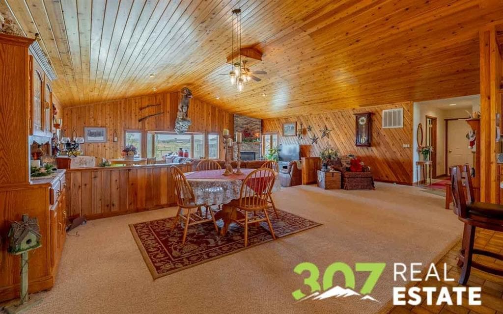 372 Lane 8 — photo 12 of 25