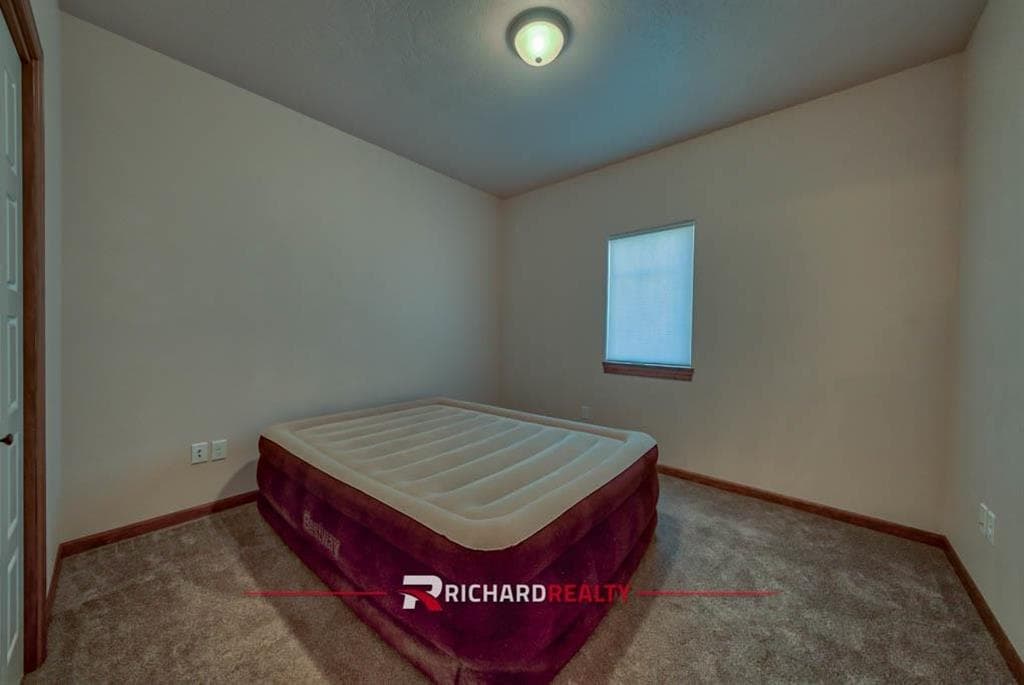2924 Fuelie Ave — photo 19 of 25