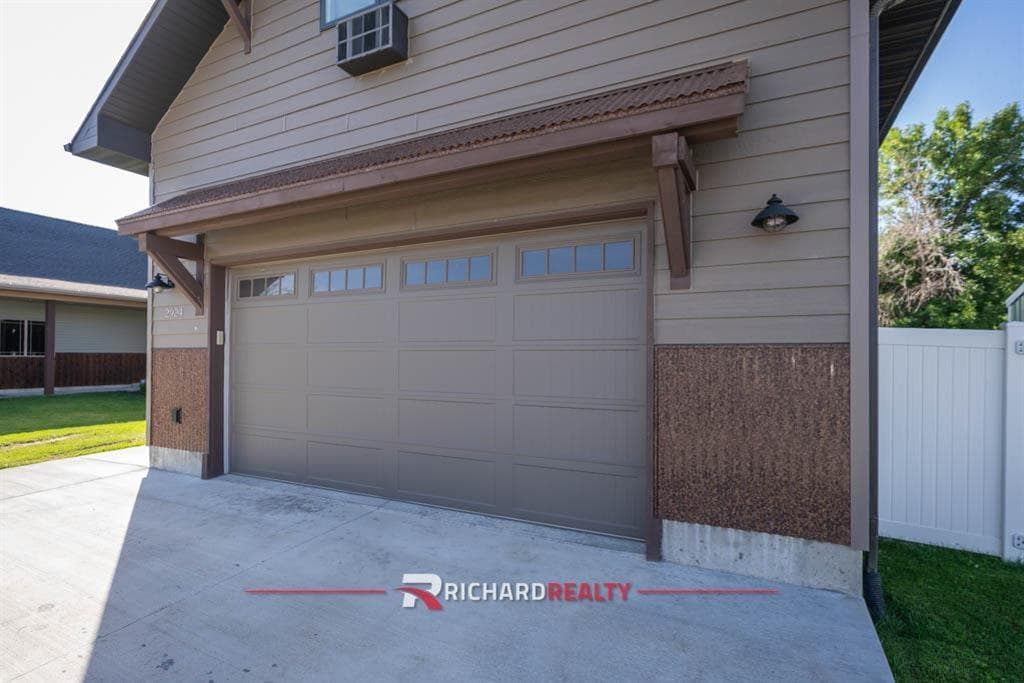 2924 Fuelie Ave — photo 6 of 25