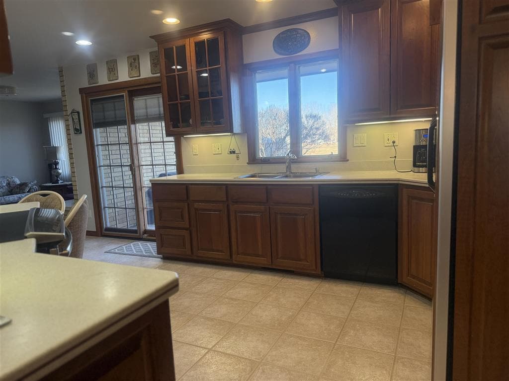 1211 Road 11 1/2 — photo 8 of 25