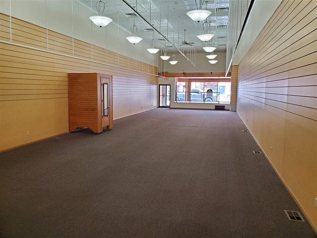 1210 Sheridan Ave — photo 2 of 14