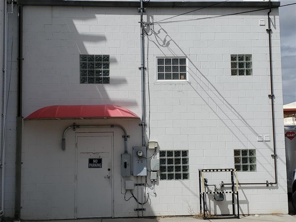 1210 Sheridan Ave — photo 15 of 15