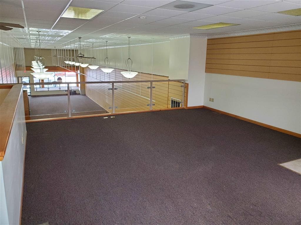 1210 Sheridan Ave — photo 3 of 14