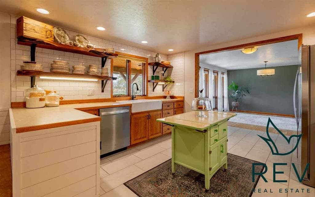 28 Panorama Ln — photo 4 of 25