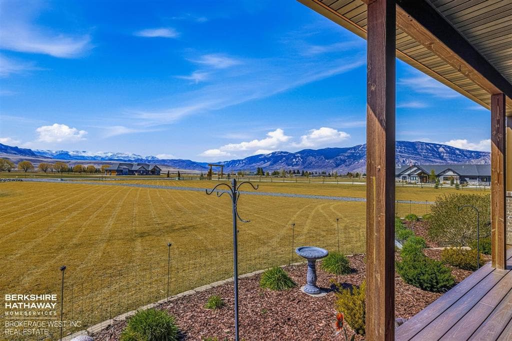17 Patriot Dr — photo 3 of 25