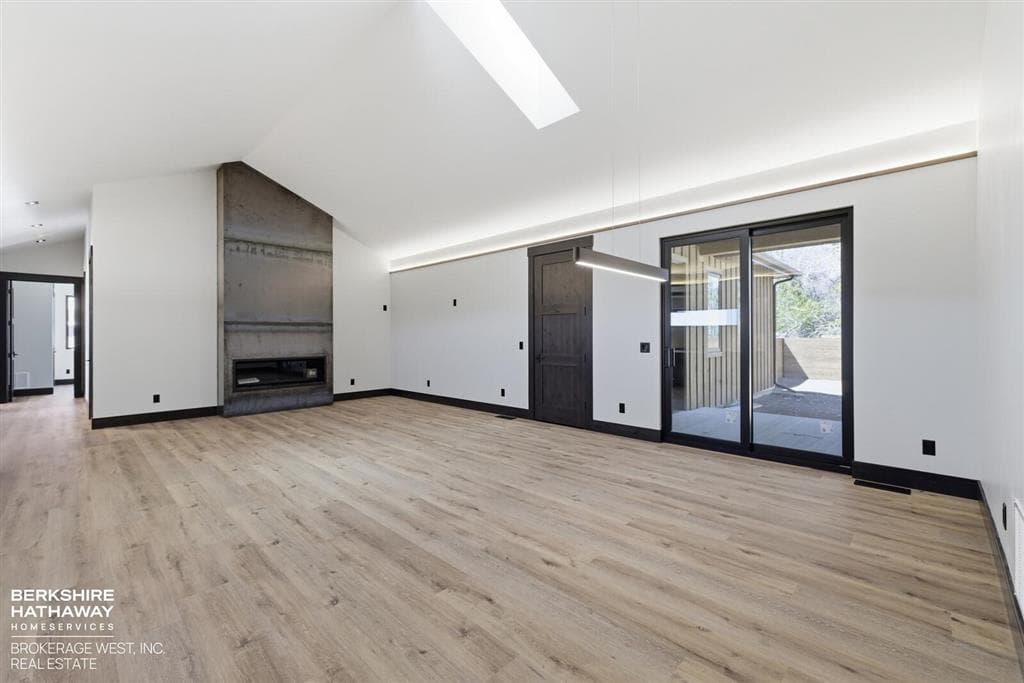 2301 Songbird Ct — photo 13 of 25