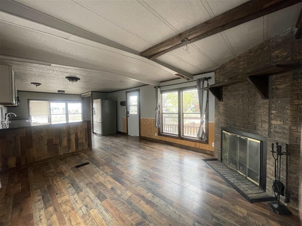 333 S S Jones St — photo 11 of 20