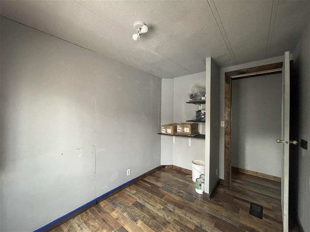 333 S S Jones St — photo 14 of 20