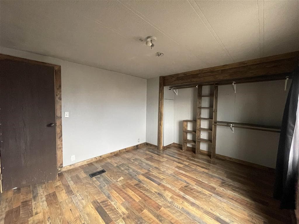333 S S Jones St — photo 19 of 20