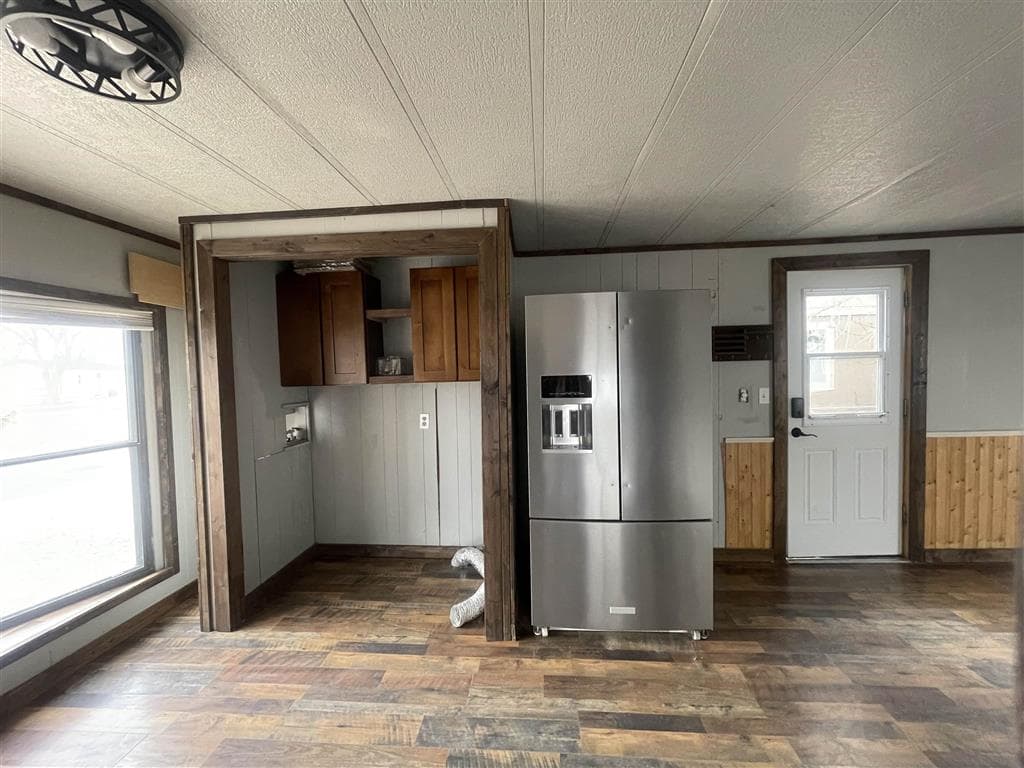 333 S S Jones St — photo 5 of 20