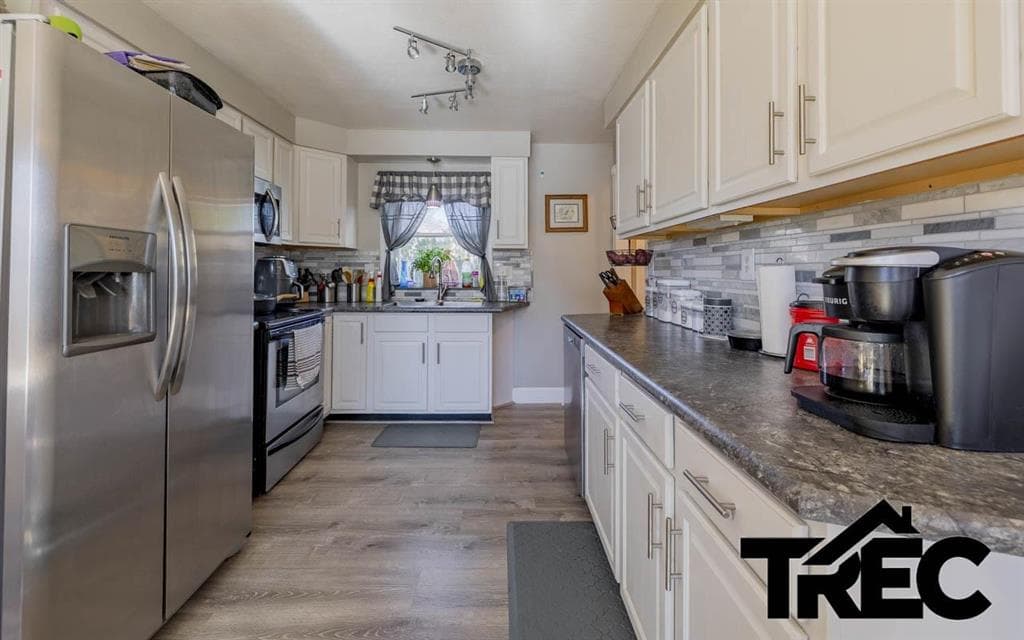 542 Cary St — photo 5 of 25