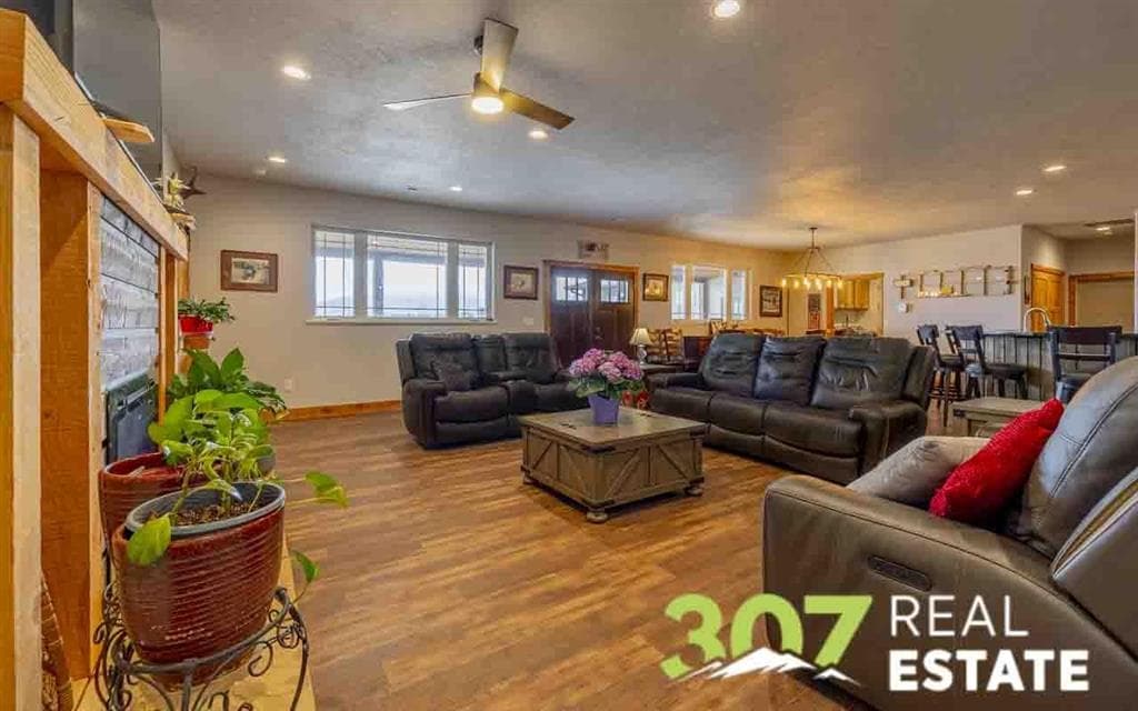6 Prairie Schooner Dr — photo 16 of 25
