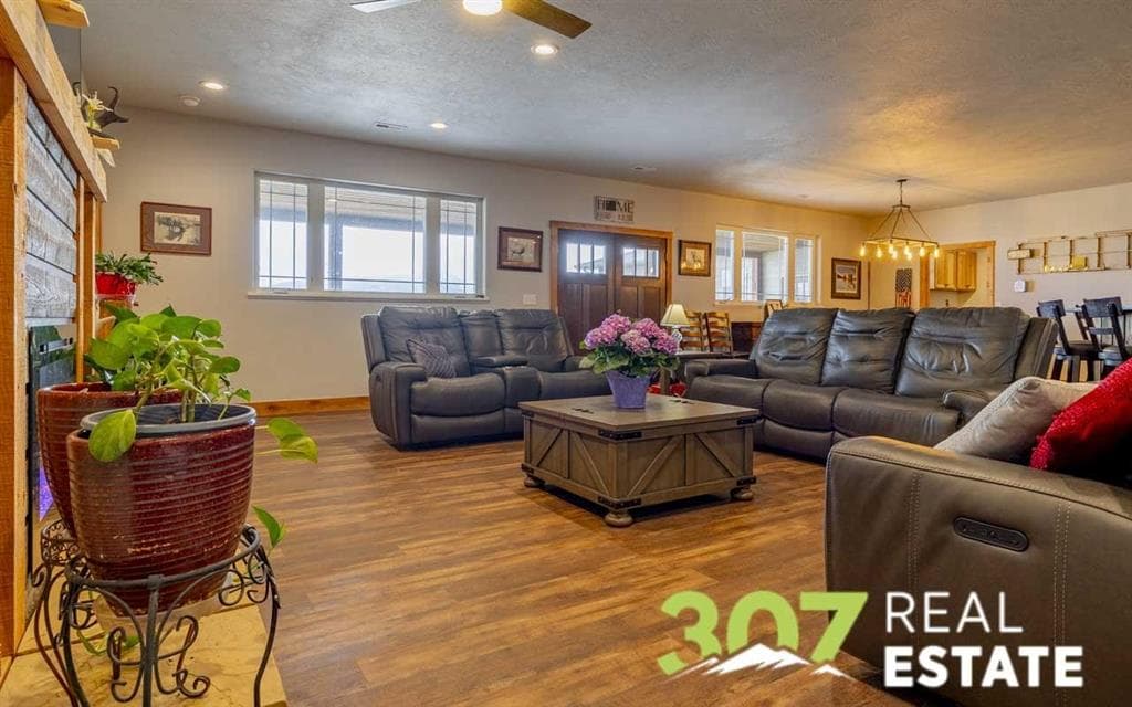 6 Prairie Schooner Dr — photo 17 of 25