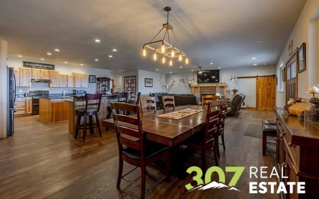 6 Prairie Schooner Dr — photo 4 of 25