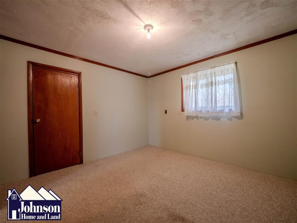 317 Cedar Ave — photo 8 of 25