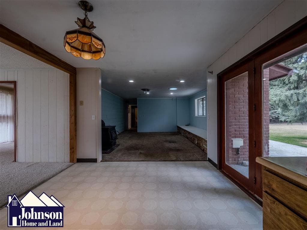 317 Cedar Ave — photo 10 of 25
