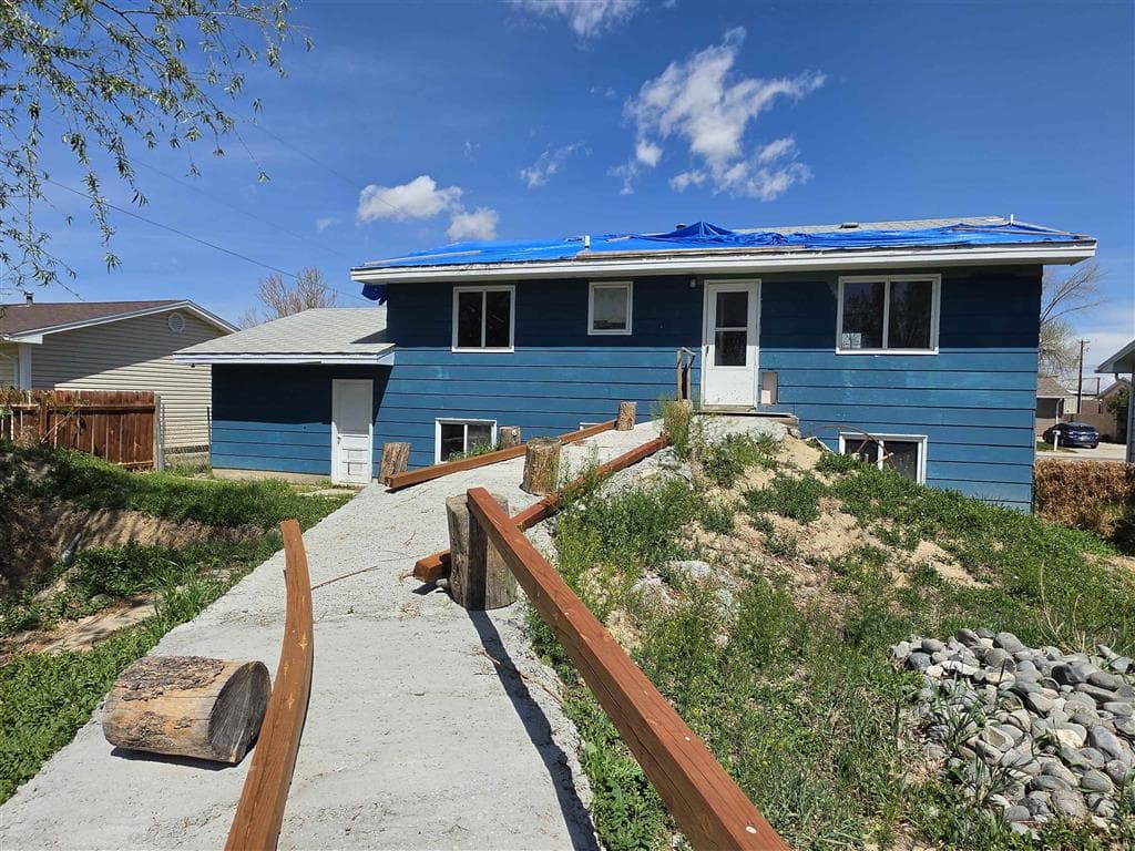 1808 Gregg Ave — photo 4 of 15