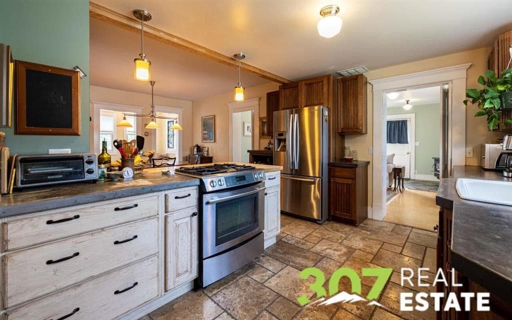 1032 Bleistein Ave — photo 11 of 25